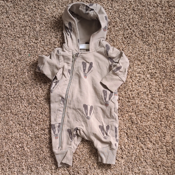 Mini Rodini Other - Unbranded Beige Hooded Baby One-Piece with Badger Print